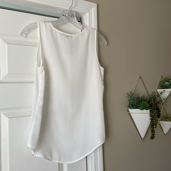 Soprano White Tank Top w/ Pocket - Picture 2 of 5